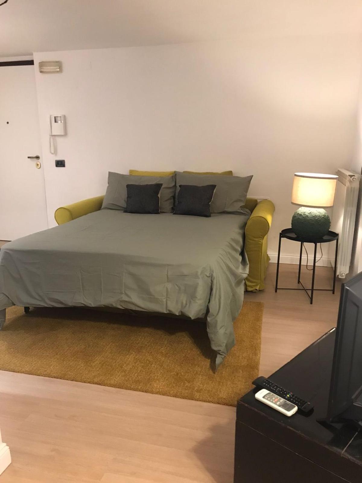 Friendly House 94 * Roma